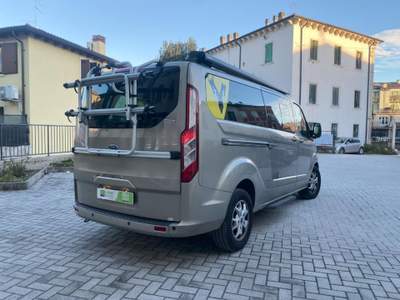 Ford Tourneo Custom 300 2.2 TDCi 155CV PL Bronzo usata Verona