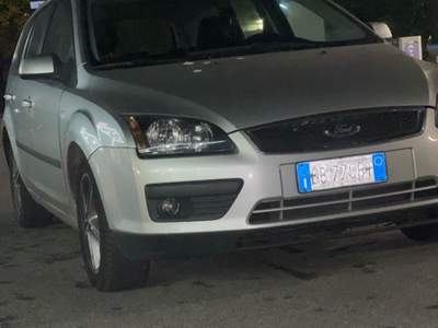 Ford Focus/Focus C-Max ford focus 1.6 tdci ok neopatentati Argento usata Cremona