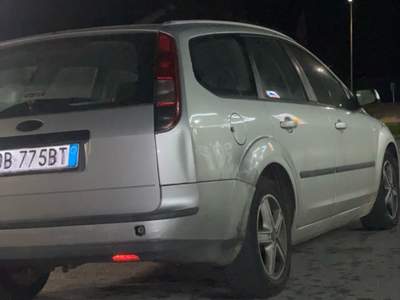Ford Focus/Focus C-Max ford focus 1.6 tdci ok neopatentati Argento usata Cremona
