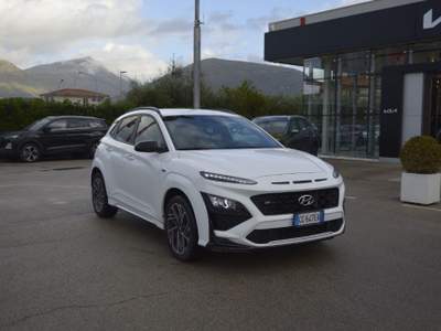Hyundai Kona 1.6 CRDI Hybrid 48V iMT NLine Bianco usata Fondi
