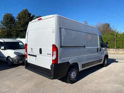 Peugeot Boxer 330 2.2 BlueHDi 140 S&S PM-TM Furgone Bianco usata Atripalda