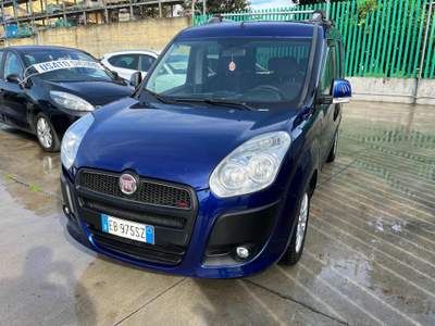 Fiat Doblò Doblò 1.3 MJT 16V Emotion Blu/Azzurro usata Giugliano in Campania
