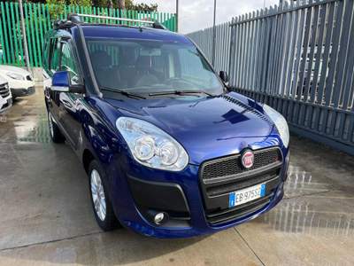 Fiat Doblò Doblò 1.3 MJT 16V Emotion Blu/Azzurro usata Giugliano in Campania