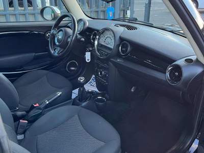 MINI Cooper 1.6 16V Cooper D Nero usata Giugliano in Campania