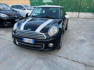 MINI Cooper 1.6 16V Cooper D Nero usata Giugliano in Campania