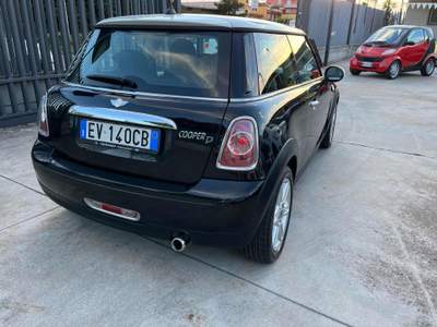 MINI Cooper 1.6 16V Cooper D Nero usata Giugliano in Campania