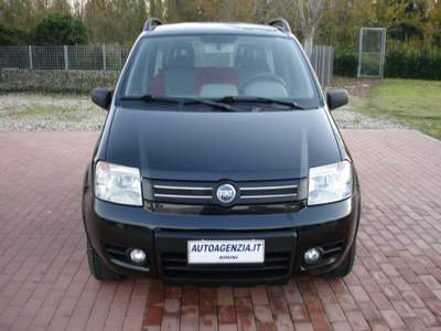 Fiat Panda 1.2 4x4 Climbing Nero usata Rimini