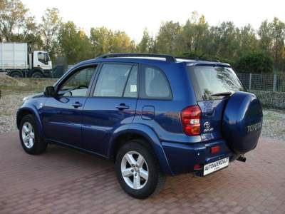 Toyota RAV4 RAV4 2.0 Tdi D-4D cat 5 porte Blu/Azzurro usata Rimini