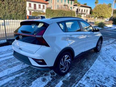 Hyundai Bayon 1.2 MPI MT XLine - km0 Bianco usata Cadrezzate con Osmate