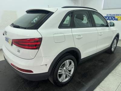 Audi Q3 2.0 tdi Business quattro 140cv Bianco usata Pescara