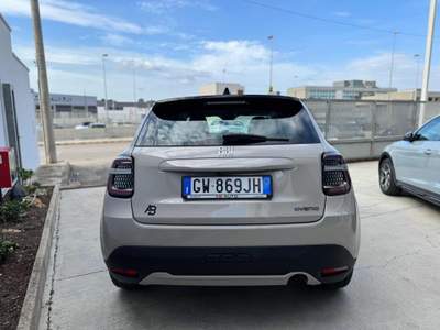 Fiat 600 Hybrid DCT MHEV Beige usata Melpignano