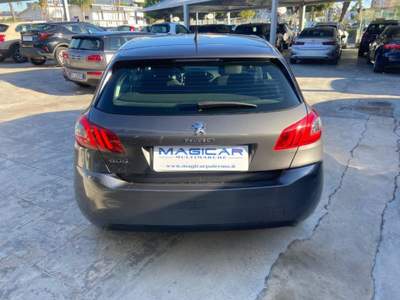 Peugeot 308 BlueHDi 130 S&S EAT8 Active Business Grigio usata Palermo