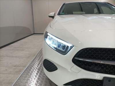 Mercedes-Benz Classe A Neopatentati, d Automatic Progressive Advanced Bianco usata Magenta