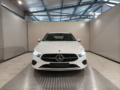 Mercedes-Benz Classe A Neopatentati, d Automatic Progressive Advanced Bianco usata Magenta