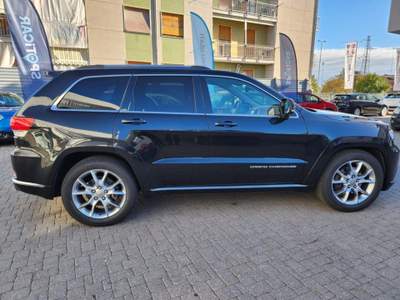 Jeep Grand Cherokee 3.0 V6 CRD 250 CV Multijet II Summit Verde usata Mondovì