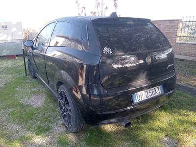 Fiat Grande Punto 2 proprietari, versione sport Nero usata Cepagatti
