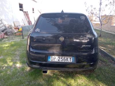 Fiat Grande Punto 2 proprietari, versione sport Nero usata Cepagatti