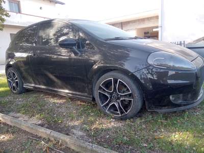 Fiat Grande Punto 2 proprietari, versione sport Nero usata Cepagatti
