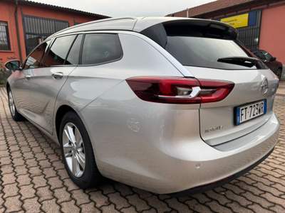 Opel Insignia 1.6 CDTI 136 S&S aut.Sports Tourer Innovation Grigio usata Milano