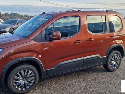 Peugeot Rifter BlueHDI 130 S&S EAT8 Allure Std Marrone usata Cisternino