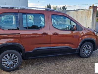 Peugeot Rifter BlueHDI 130 S&S EAT8 Allure Std Marrone usata Cisternino