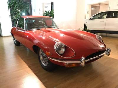 Jaguar E-Type JAGUR E TYPE 4.2 Rosso usata Roma