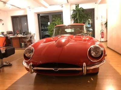 Jaguar E-Type JAGUR E TYPE 4.2 Rosso usata Roma
