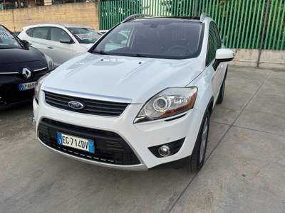 Ford Kuga 2.0 TDCi 163 CV 4WD Powersh.Titanium DPF Bianco usata Giugliano in Campania
