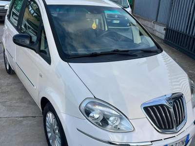 Lancia Musa 1.4 8V Ecochic (GPL) Diva Bianco usata Giugliano in Campania