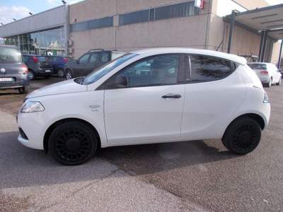 Lancia Ypsilon  1.2 69 CV 5p. GPL Ecochic Silver Bianco usata Terni