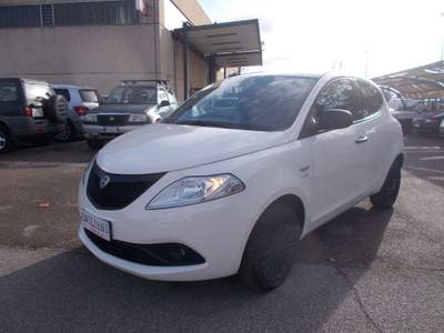 Lancia Ypsilon  1.2 69 CV 5p. GPL Ecochic Silver Bianco usata Terni