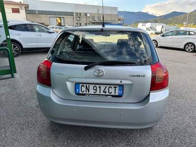 Toyota Corolla 1.6 16V 5 porte Argento usata Pederobba