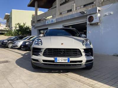 Porsche Macan 2.0 Bianco usata Oristano