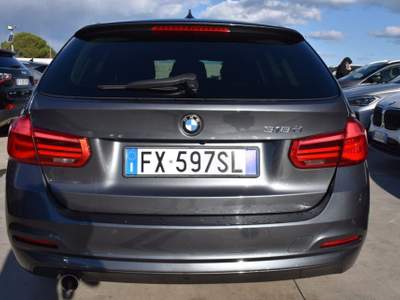BMW Serie 3 318d d Touring Business Advantage aut. Grigio usata San Vito dei Normanni