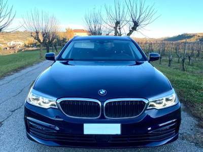 BMW Serie 5 520d d 48V Touring Sport Blu/Azzurro usata Moncalvo