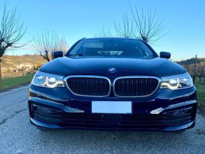BMW Serie 5 520d d 48V Touring Sport Blu/Azzurro usata Moncalvo