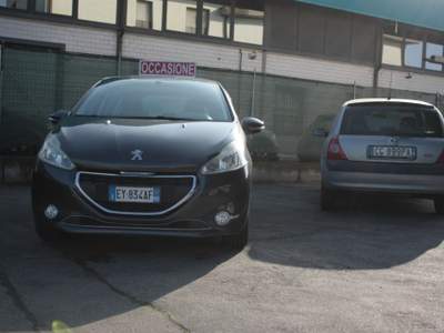 Peugeot 208 1.4 VTi 95 CV 5p. GPL Active Grigio usata Castelnuovo Rangone