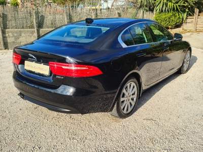 Jaguar XE 2.0 D 180 CV aut. Prestige Nero usata Vico Equense