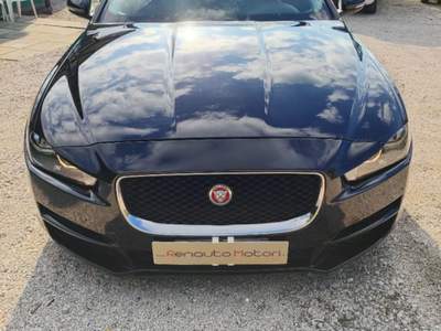 Jaguar XE 2.0 D 180 CV aut. Prestige Nero usata Vico Equense