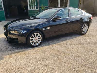 Jaguar XE 2.0 D 180 CV aut. Prestige Nero usata Vico Equense