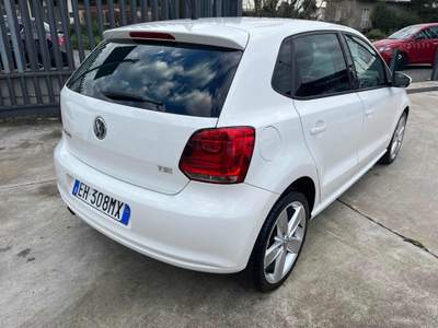 Volkswagen Polo 1.2 TSI 5 porte Highline Bianco usata Giugliano in Campania