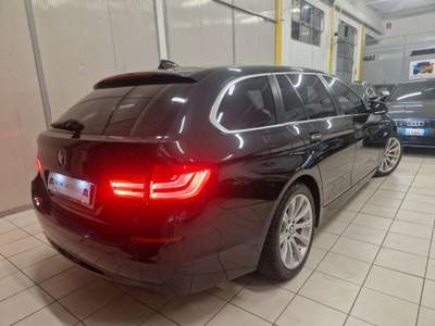 BMW Serie 5 520d d Touring Business LUXURY Nero usata COLOGNO MONZESE