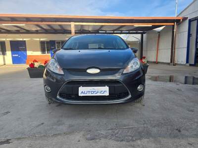 Ford Fiesta + 1.4 TDCi 68CV 5 porte Grigio usata Sassari
