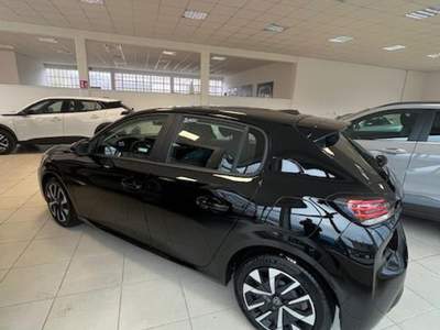 Peugeot 208 PureTech 75 Stop&Start 5 porte Active Nero usata Cormons