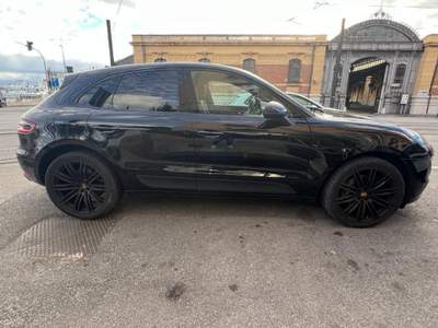 Porsche Macan 2.0 Nero usata Messina