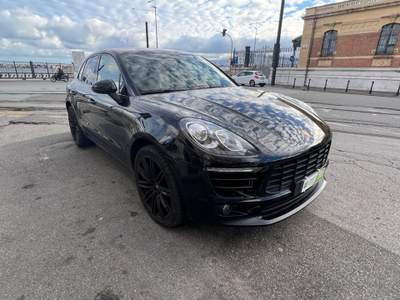 Porsche Macan 2.0 Nero usata Messina