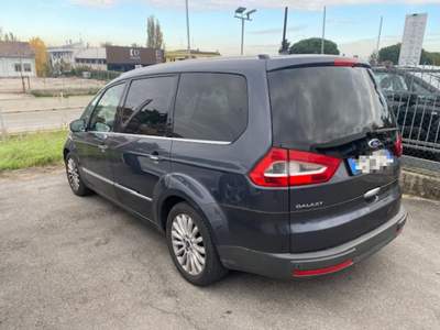 Ford Galaxy 2.0 TDCi 163 CV Powershift DPF Titanium.7 POSTI Grigio usata Coriano
