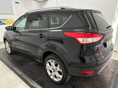 Ford Kuga 2.0 tdci Titanium 4wd s&s 150cv E6 Nero usata Pescara