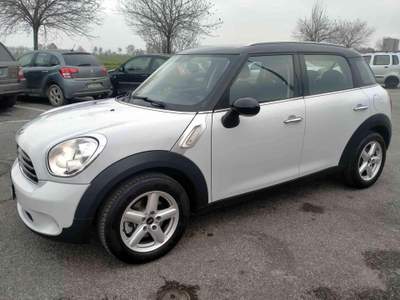 MINI One Mini One D Countryman Bianco usata Gombito