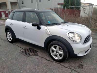 MINI One Mini One D Countryman Bianco usata Gombito